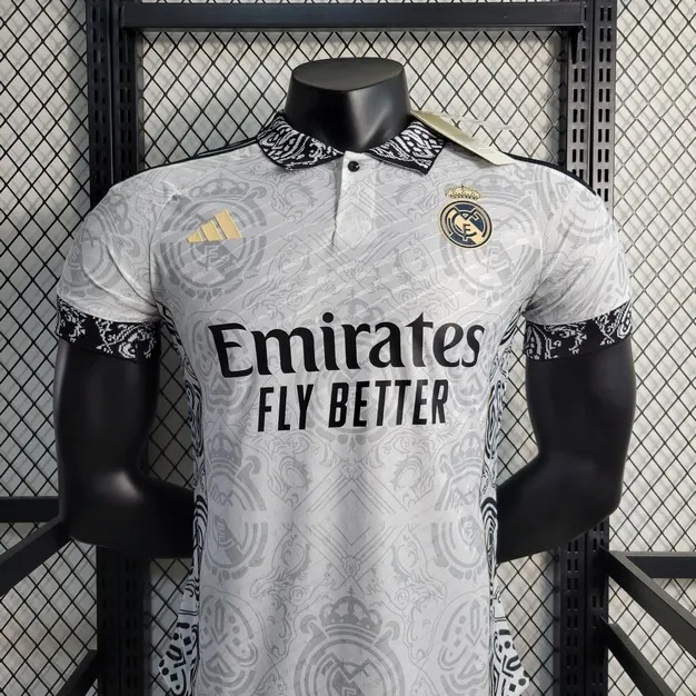 Player Version Real Madrid 2023/24 Classic Edition Jersey